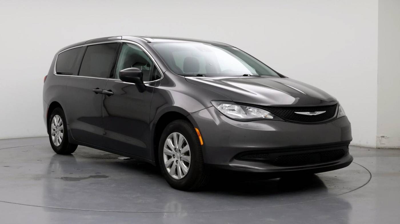 2021 Chrysler Voyager L — Minivan — 46,318 mi — Nashville, TN
