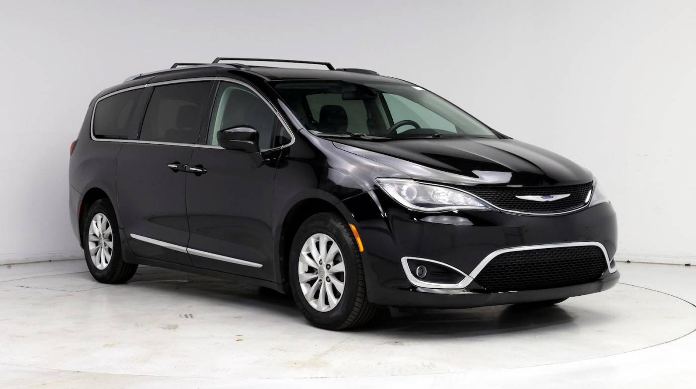 2018 Chrysler Pacifica Touring L — Minivan — 69,110 mi — Nashville, TN