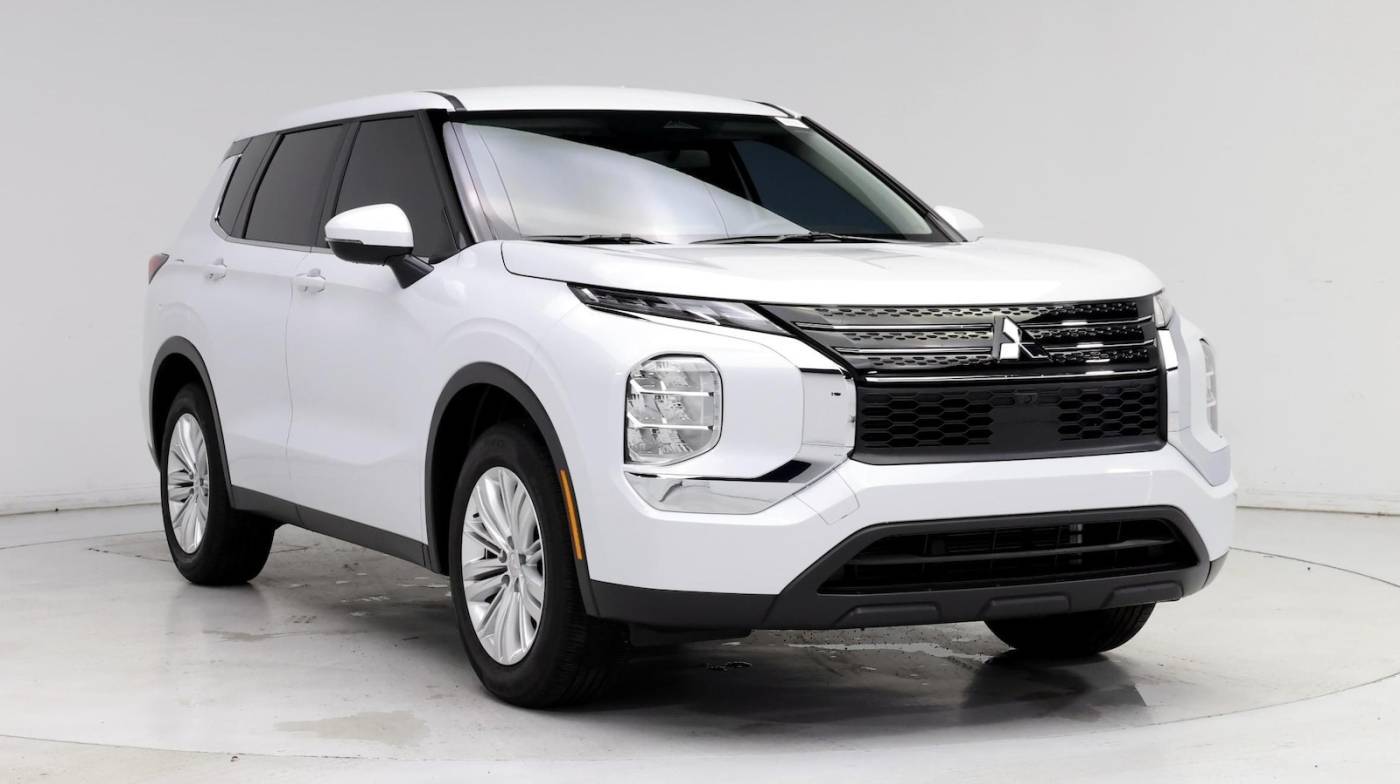 2024 Mitsubishi Outlander ES — SUV — 5,995 mi — Nashville, TN