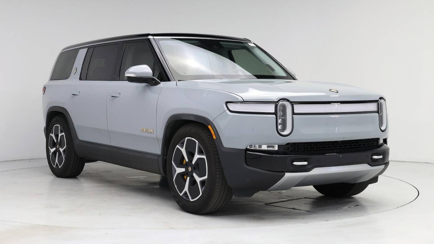 2023 Rivian R1S