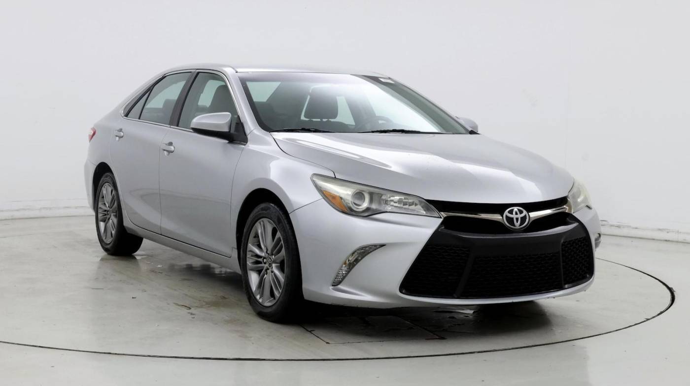 2015 Toyota Camry SE — Sedan — 34,322 mi — Norcross, GA