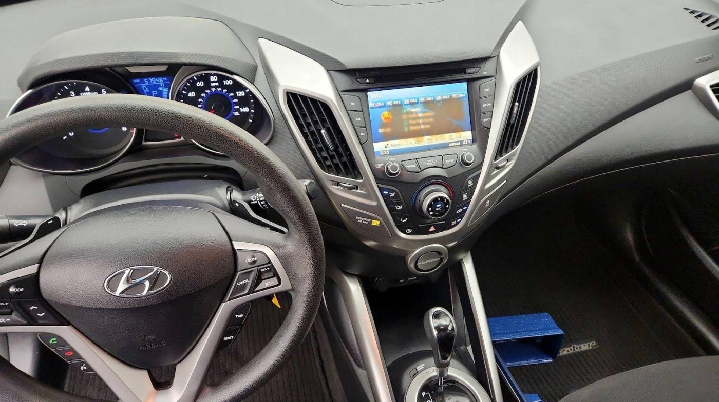 2015 Hyundai Veloster Base — Hatchback — 57,887 mi — Norcross, GA