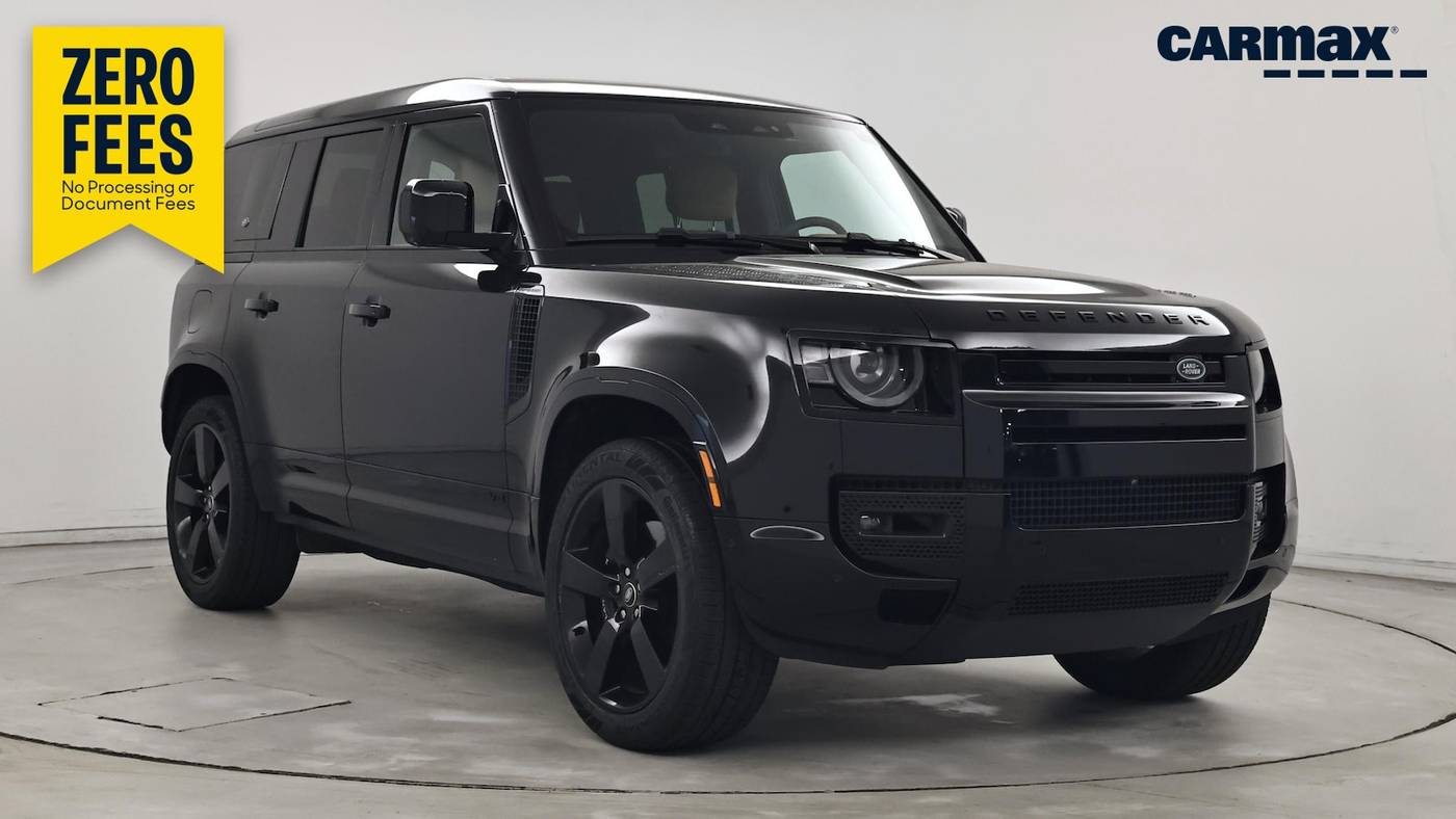 2023 Land Rover Defender V8
