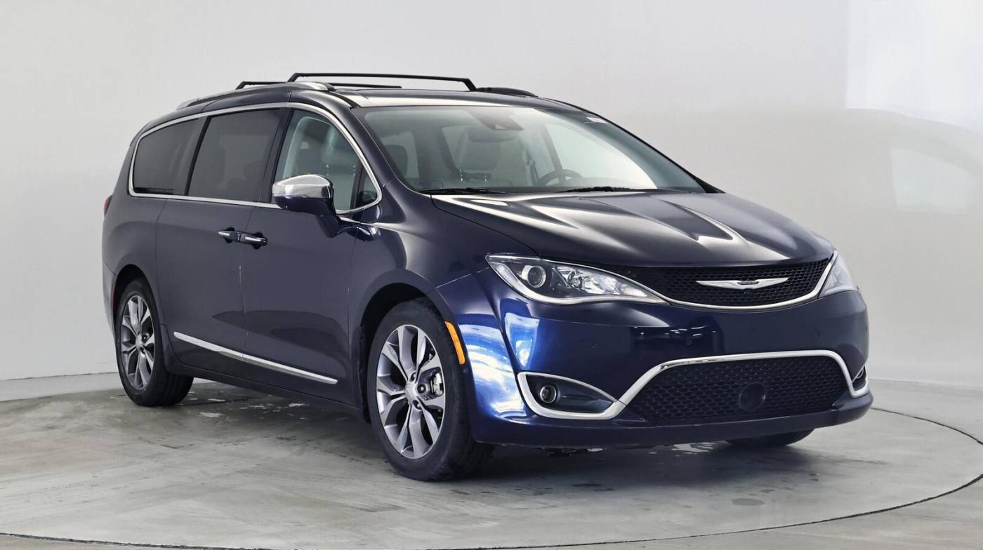 2019 Chrysler Pacifica Limited — Minivan — 37,604 mi — Norcross, GA