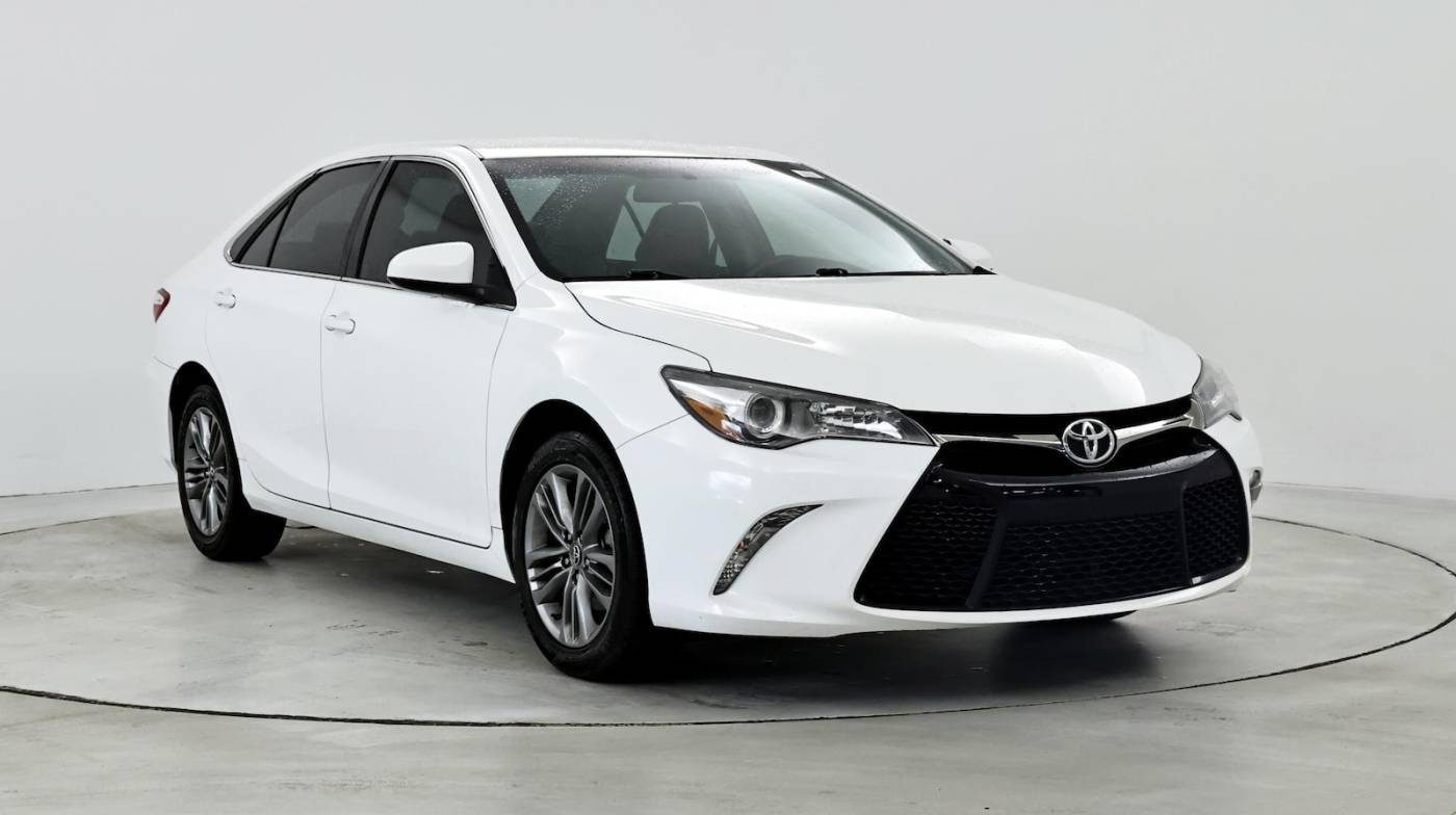 2017 Toyota Camry SE — Sedan — 63,419 mi — Norcross, GA