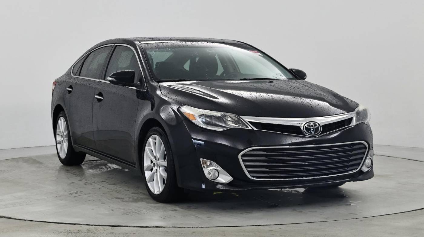 2013 Toyota Avalon Limited — Sedan — 76,137 mi — Norcross, GA