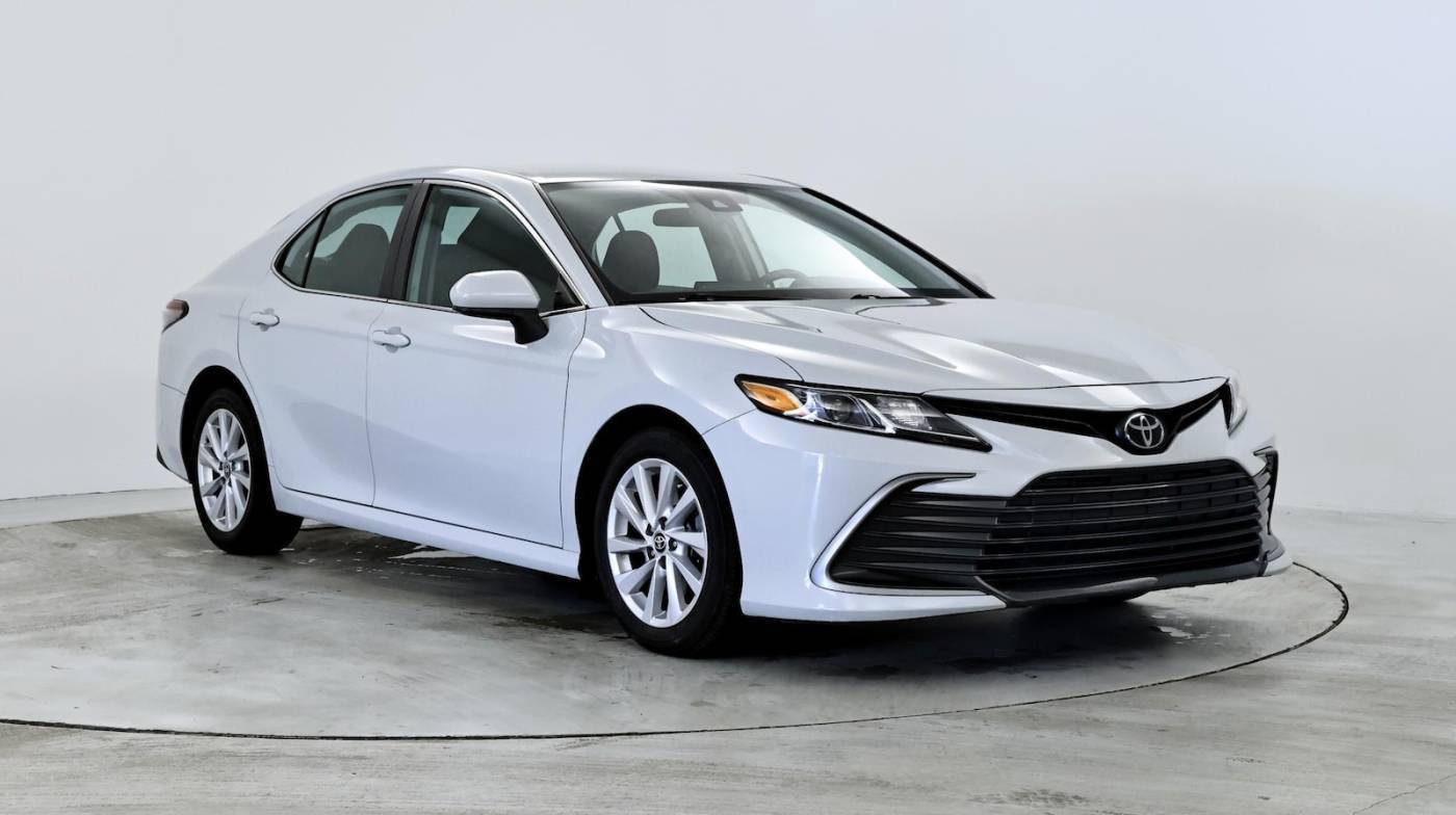 2022 Toyota Camry LE — Sedan — 26,956 mi — Norcross, GA