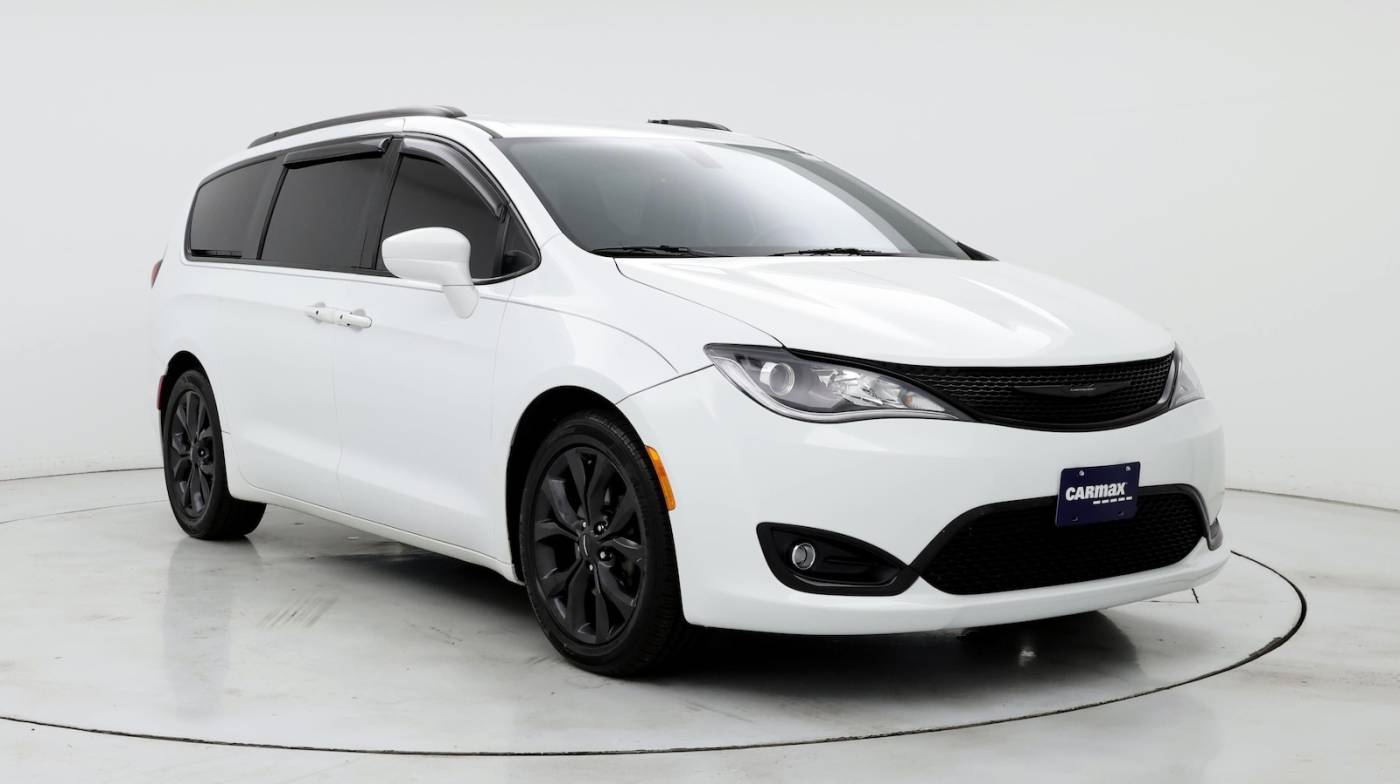 2018 Chrysler Pacifica Touring L Plus — Minivan — 57,323 mi — Oak Lawn, IL