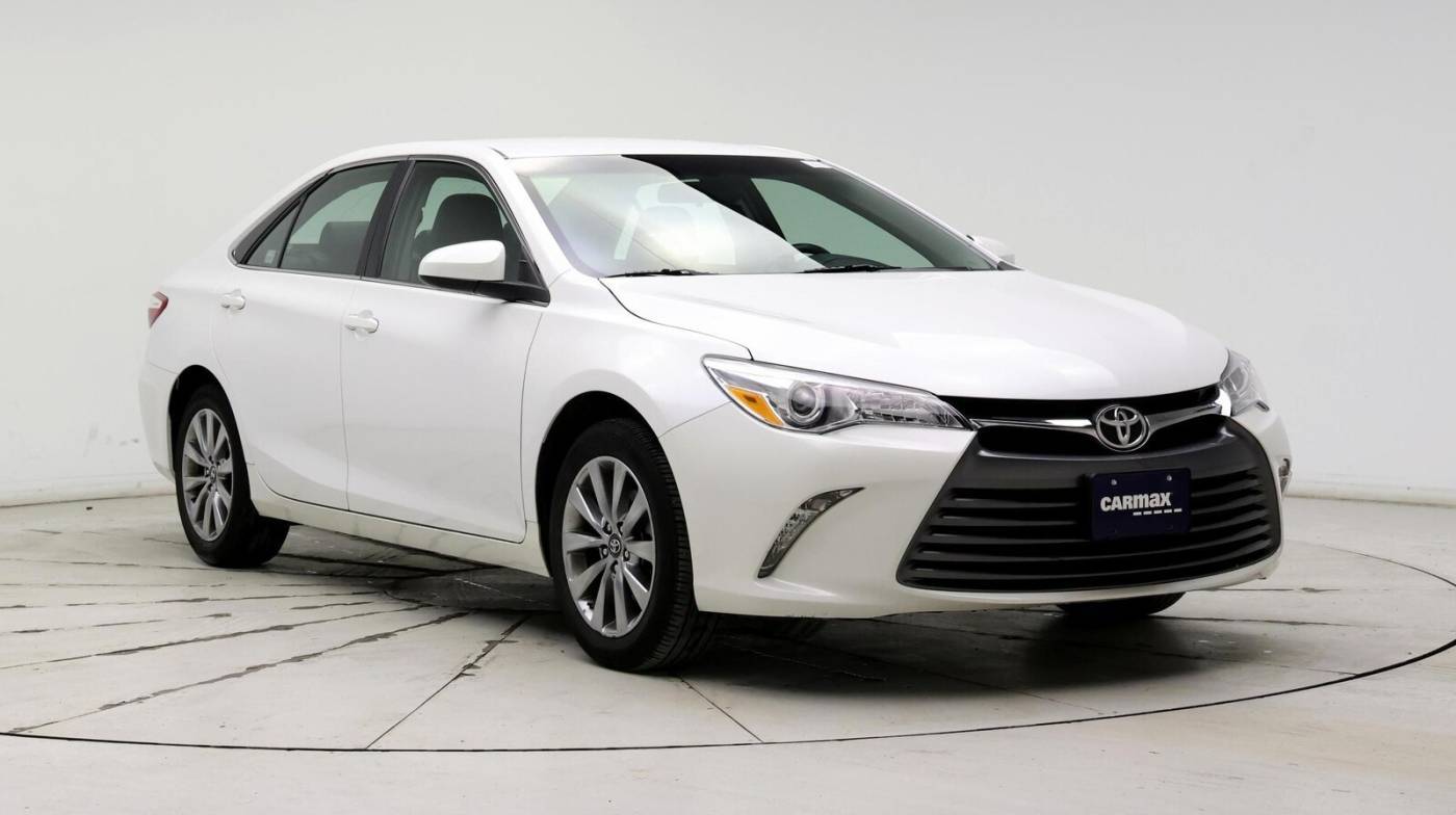 2016 Toyota Camry XLE — Sedan — 24,433 mi — Oak Lawn, IL