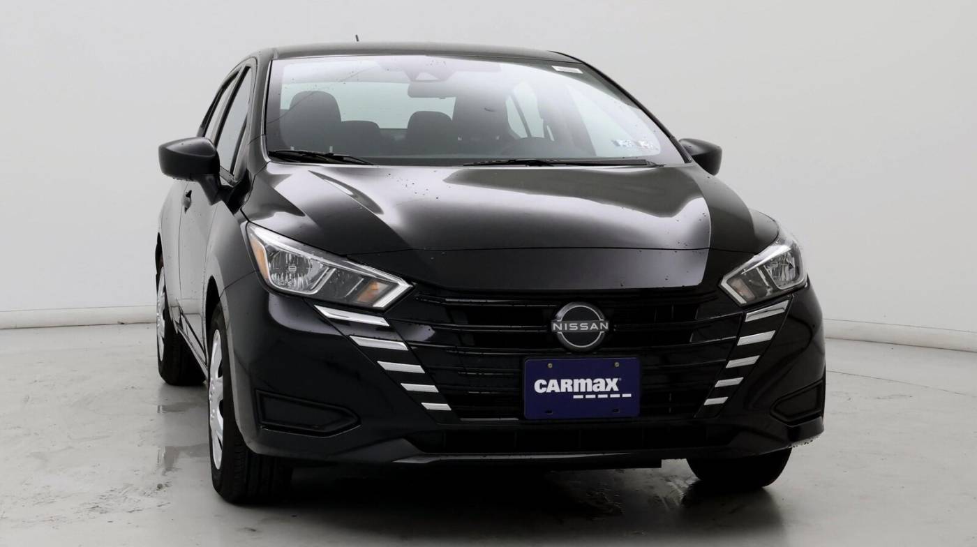 2023 Nissan Versa S — Sedan — 10,460 mi — Oak Lawn, IL