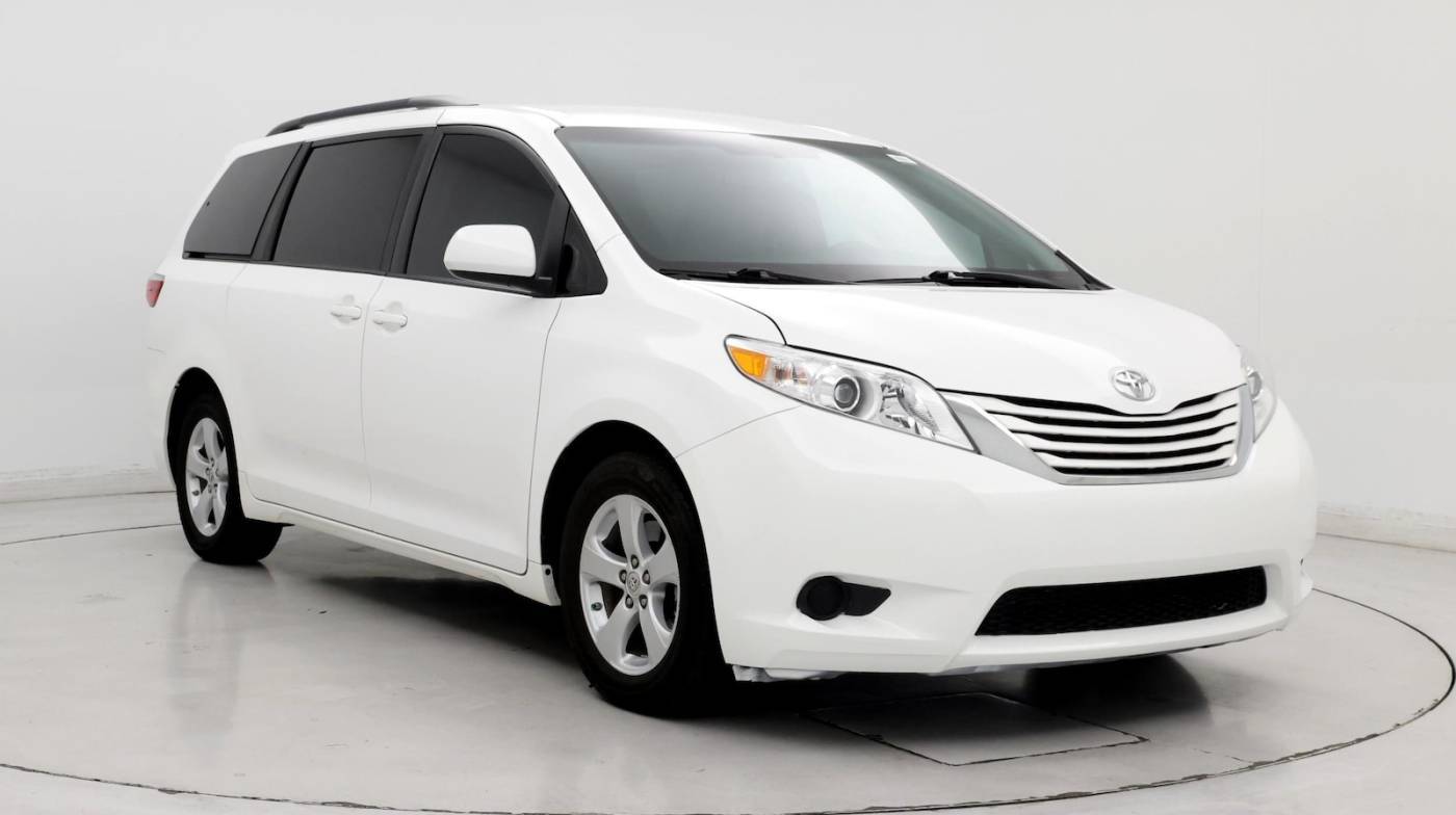 2017 Toyota Sienna LE — Minivan — 108,423 mi — Oklahoma City, OK