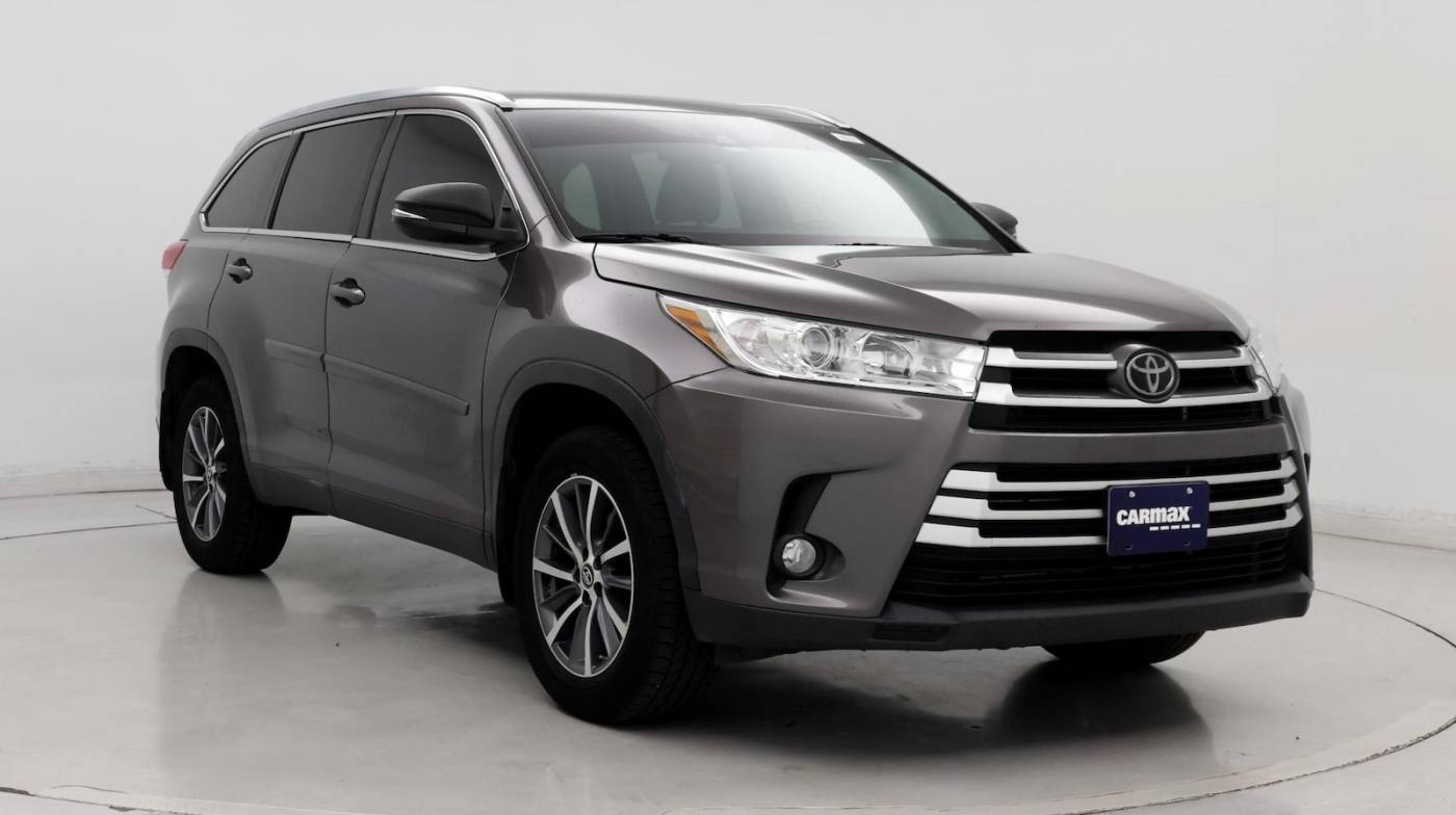 2019 Toyota Highlander XLE — SUV — 69,930 mi — Oklahoma City, OK