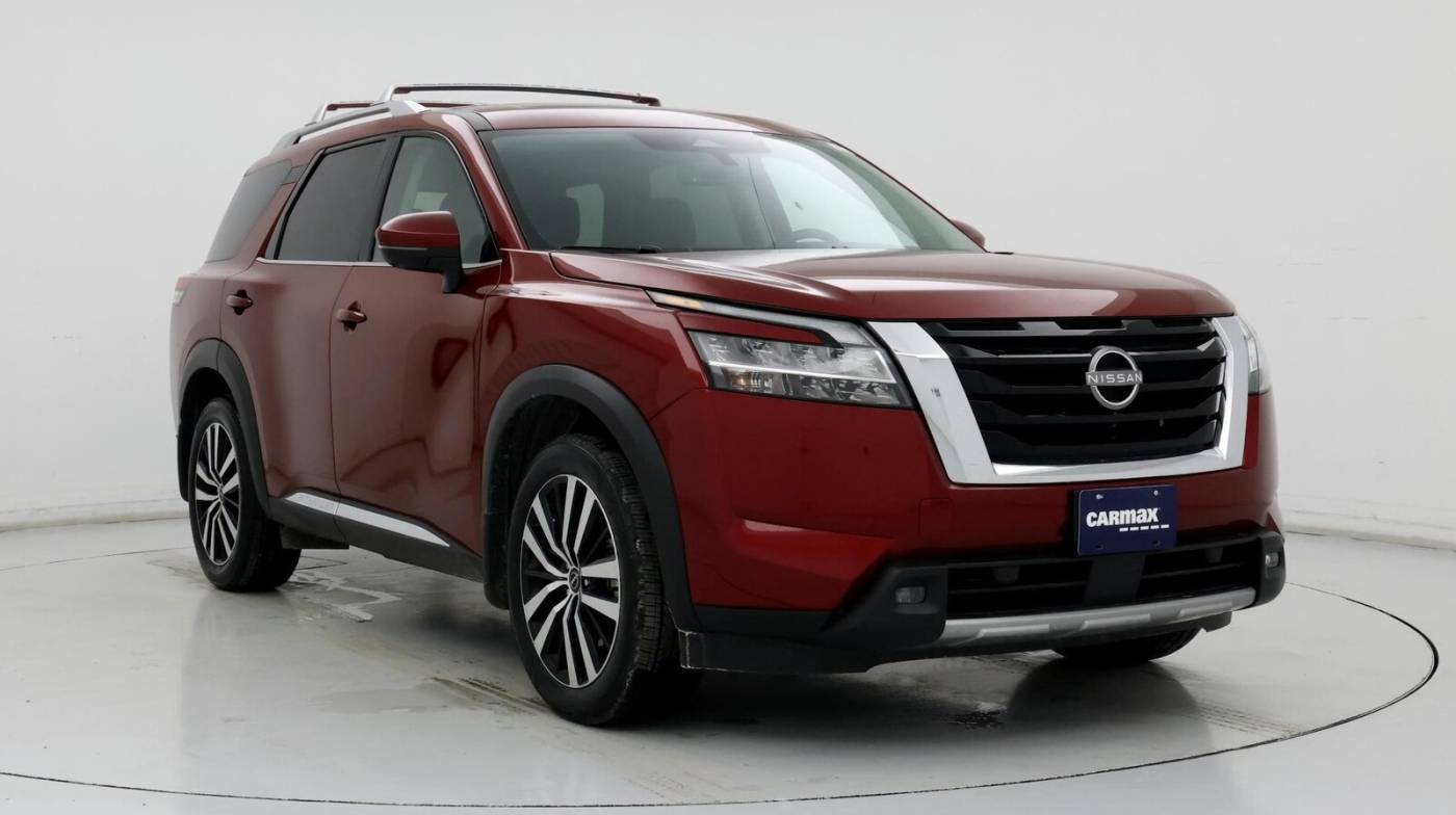 2023 Nissan Pathfinder Platinum — SUV — 11,464 mi — Omaha, NE