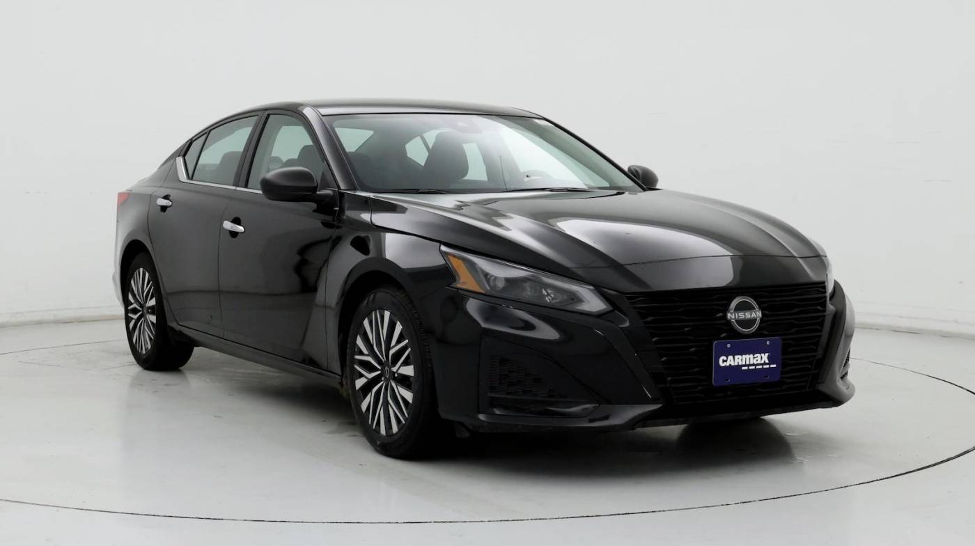 2024 Nissan Altima SV — Sedan — 10,008 mi — Omaha, NE