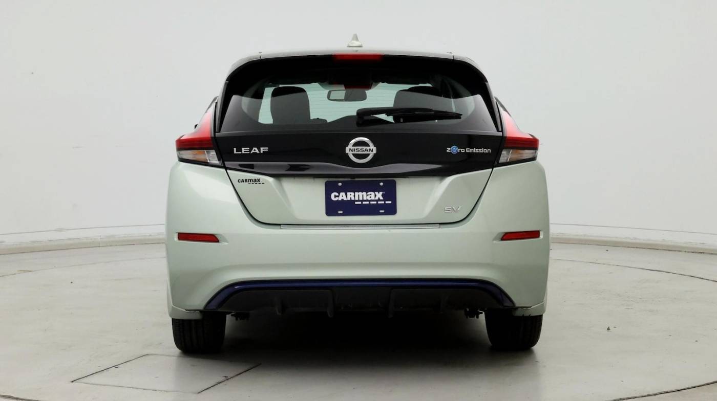 2018 Nissan LEAF SV — Hatchback — 21,333 mi — Omaha, NE