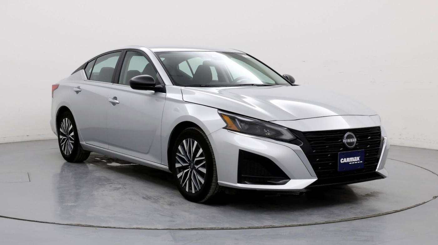 2024 Nissan Altima SV — Sedan — 15,823 mi — Omaha, NE