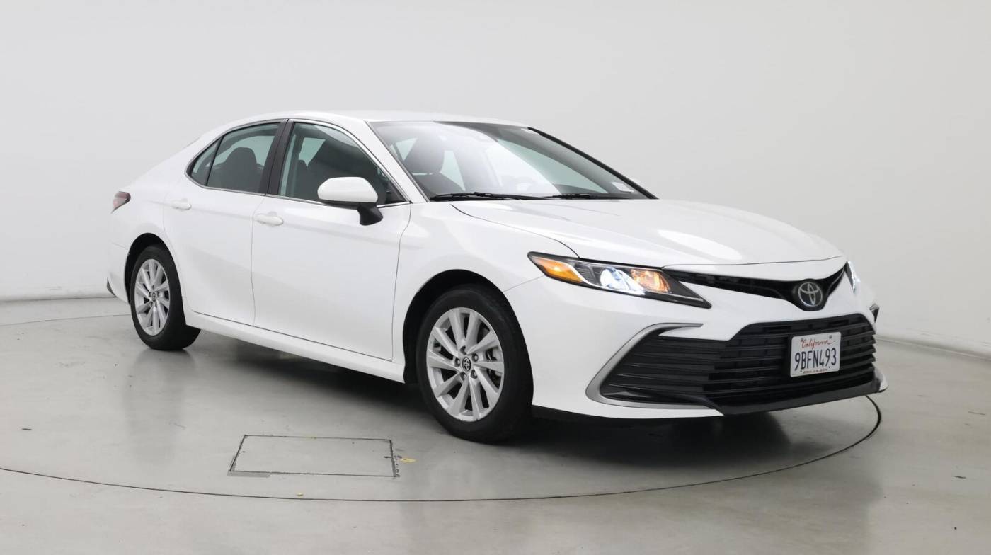 2022 Toyota Camry LE — Sedan — 29,320 mi — Ontario, CA