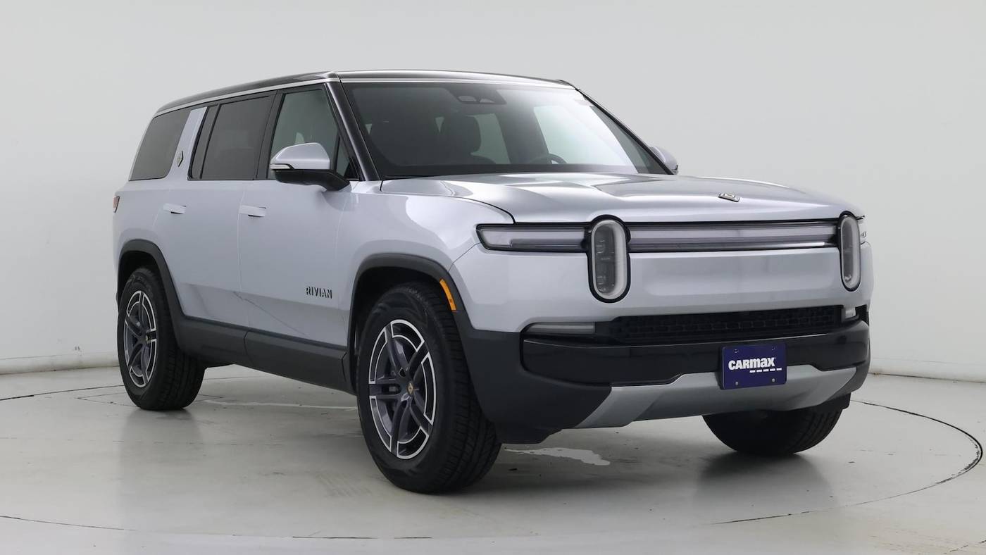 2025 Rivian R1S