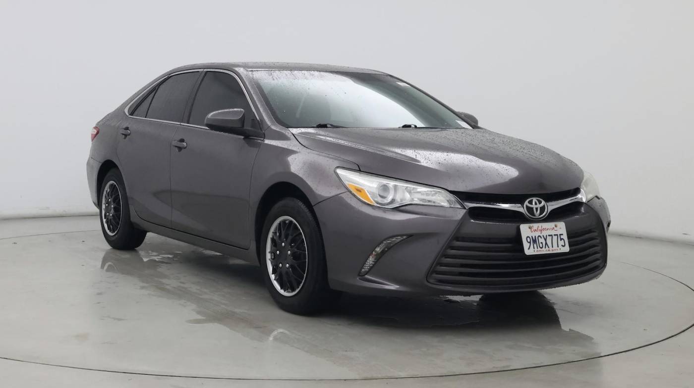 2017 Toyota Camry LE — Sedan — 75,200 mi — Ontario, CA
