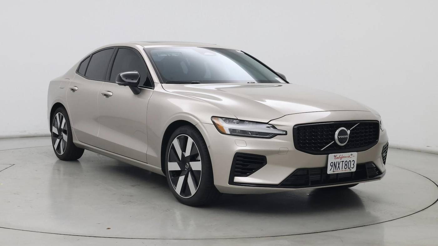 2025 Volvo S60 Plug-In Hybrid Plus — Sedan — 2,729 mi — Inglewood, CA