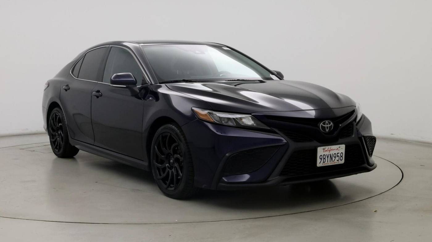 2022 Toyota Camry SE — Sedan — 14,769 mi — Ontario, CA