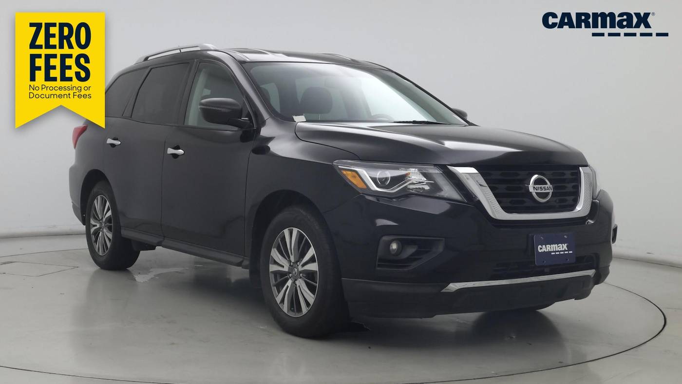 2018 Nissan Pathfinder SV
