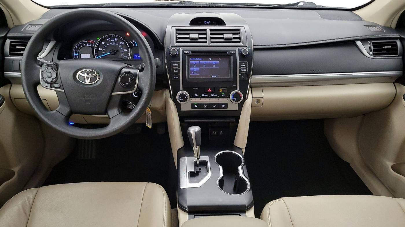 2014 Toyota Camry LE — Sedan — 44,250 mi — Ontario, CA