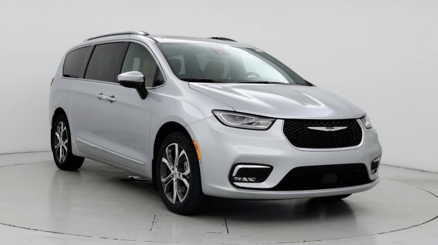 2023 Chrysler Pacifica Pinnacle — Minivan — 13,340 mi — Orlando, FL