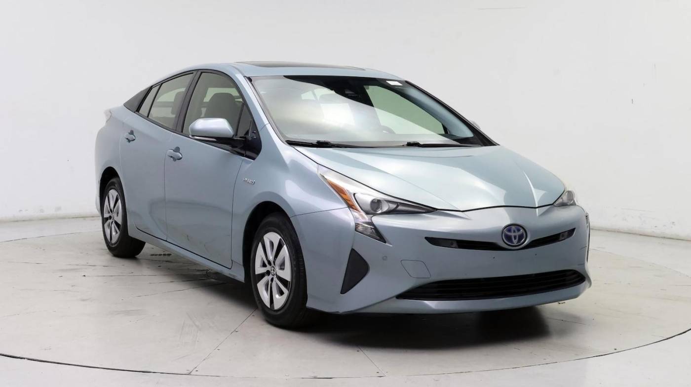 2017 Toyota Prius Three — Hatchback — 90,263 mi — Orlando, FL