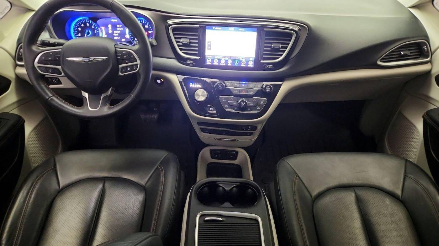 2020 Chrysler Pacifica Touring L Plus — Minivan — 30,887 mi — Orlando, FL