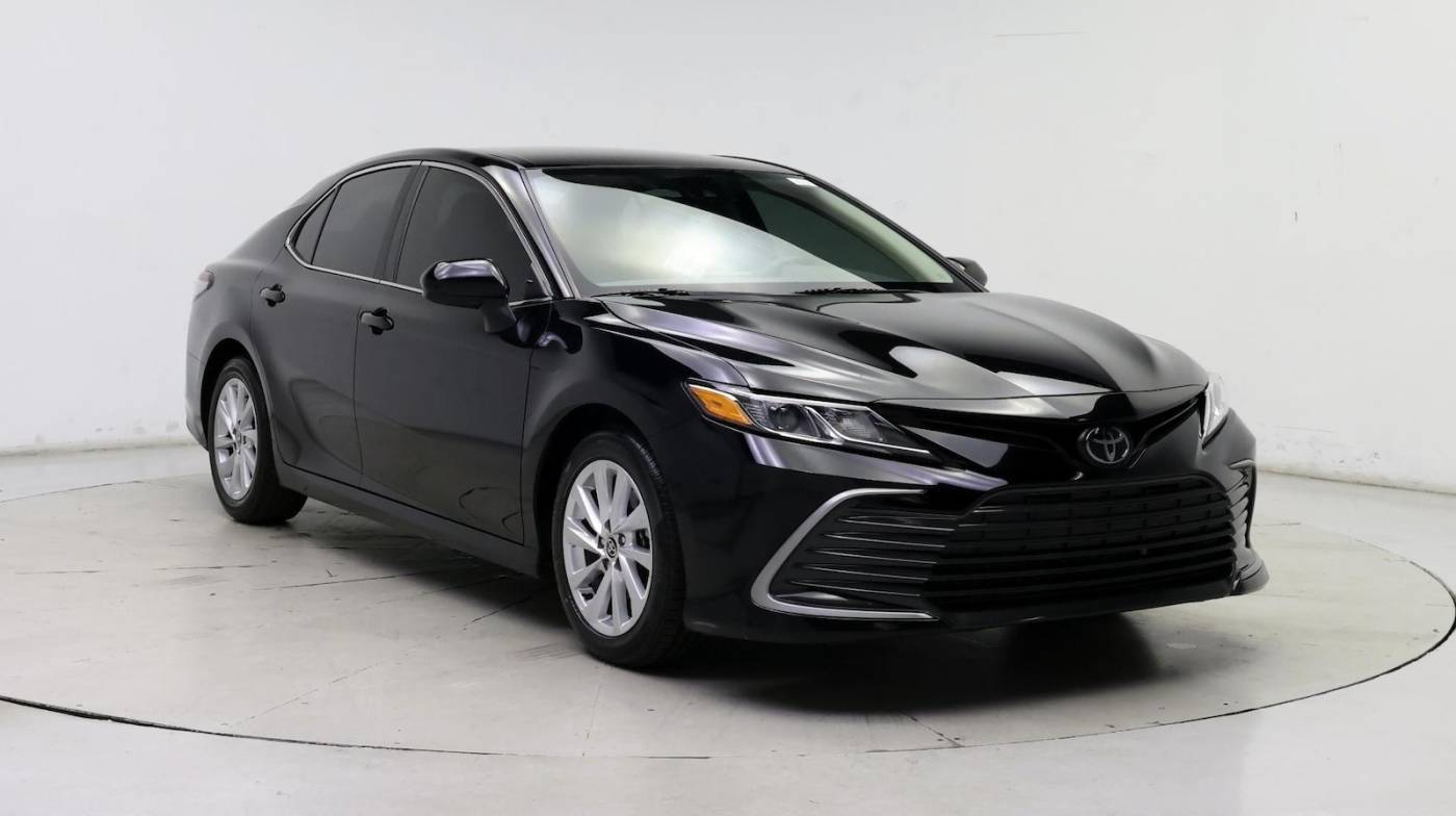 2023 Toyota Camry LE — Sedan — 27,027 mi — Orlando, FL