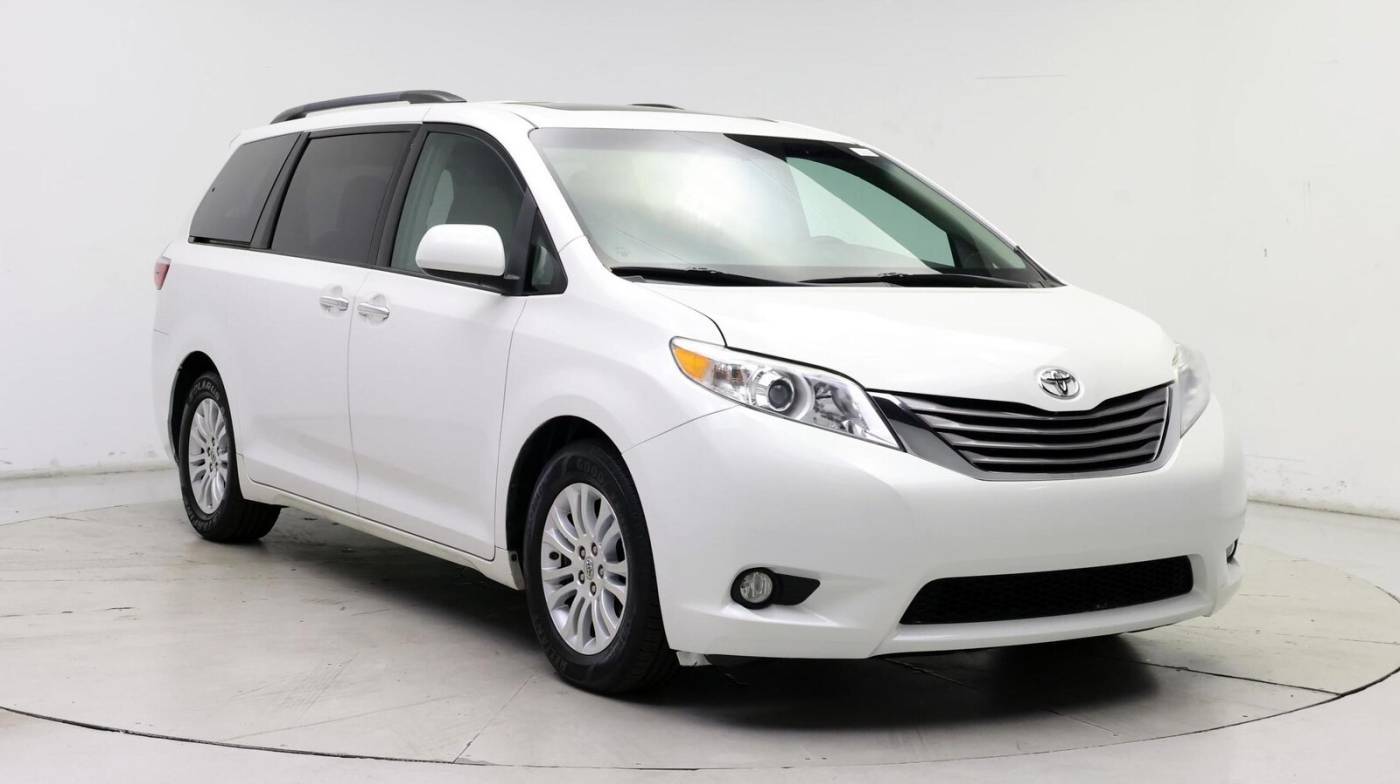 2015 Toyota Sienna XLE Premium — Minivan — 108,391 mi — Orlando, FL