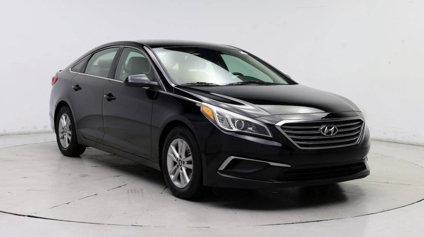 2017 Hyundai Sonata SE — Sedan — 97,623 mi — Orlando, FL