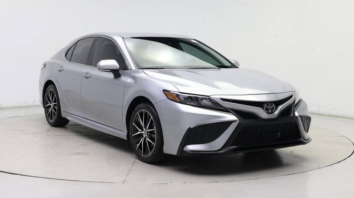 2024 Toyota Camry SE — Sedan — 15,194 mi — Orlando, FL