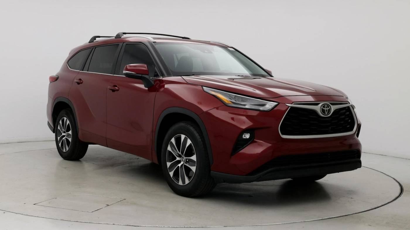 2023 Toyota Highlander XLE — SUV — 30,325 mi — Gilbert, AZ