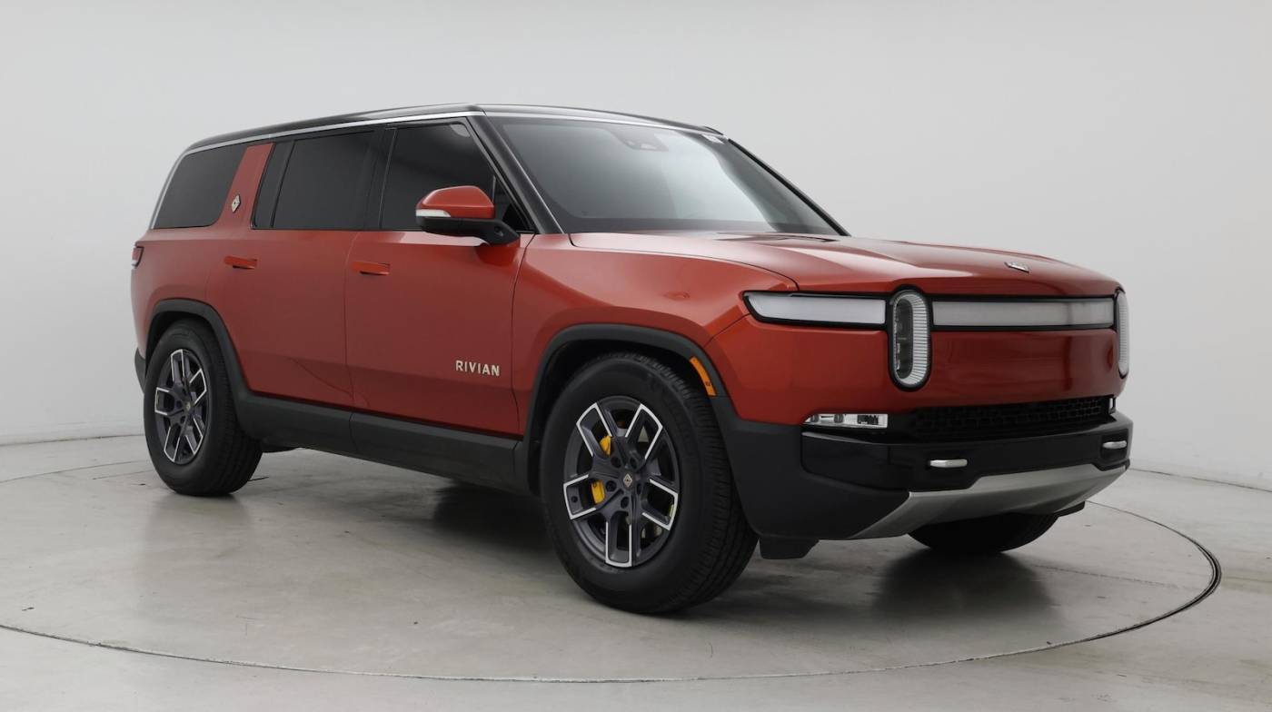 2023 Rivian R1S Adventure