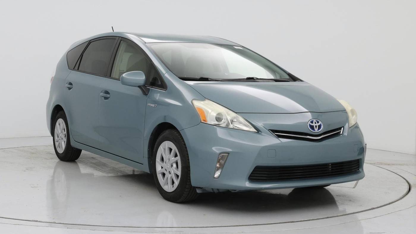 2014 Toyota Prius v Two