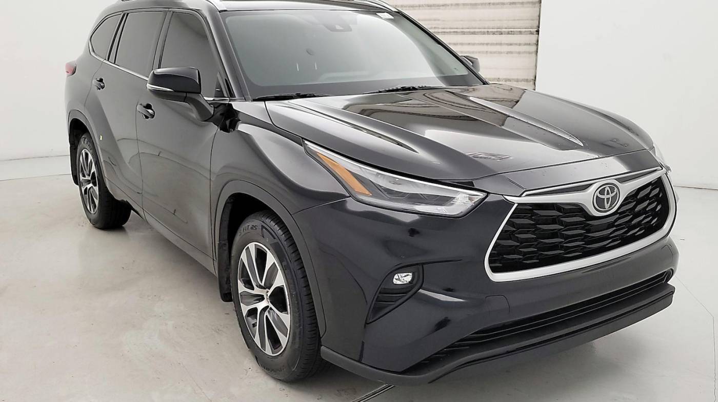 2021 Toyota Highlander XLE — SUV — 55,295 mi — Tolleson, AZ