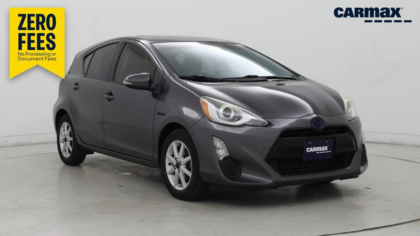 2016 Toyota Prius c Three