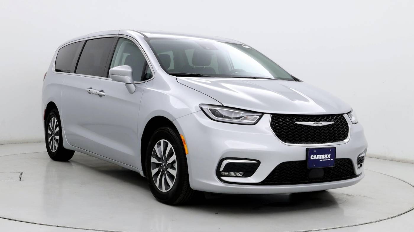 2022 Chrysler Pacifica Hybrid Touring L — Minivan — 2,969 mi — Tolleson, AZ