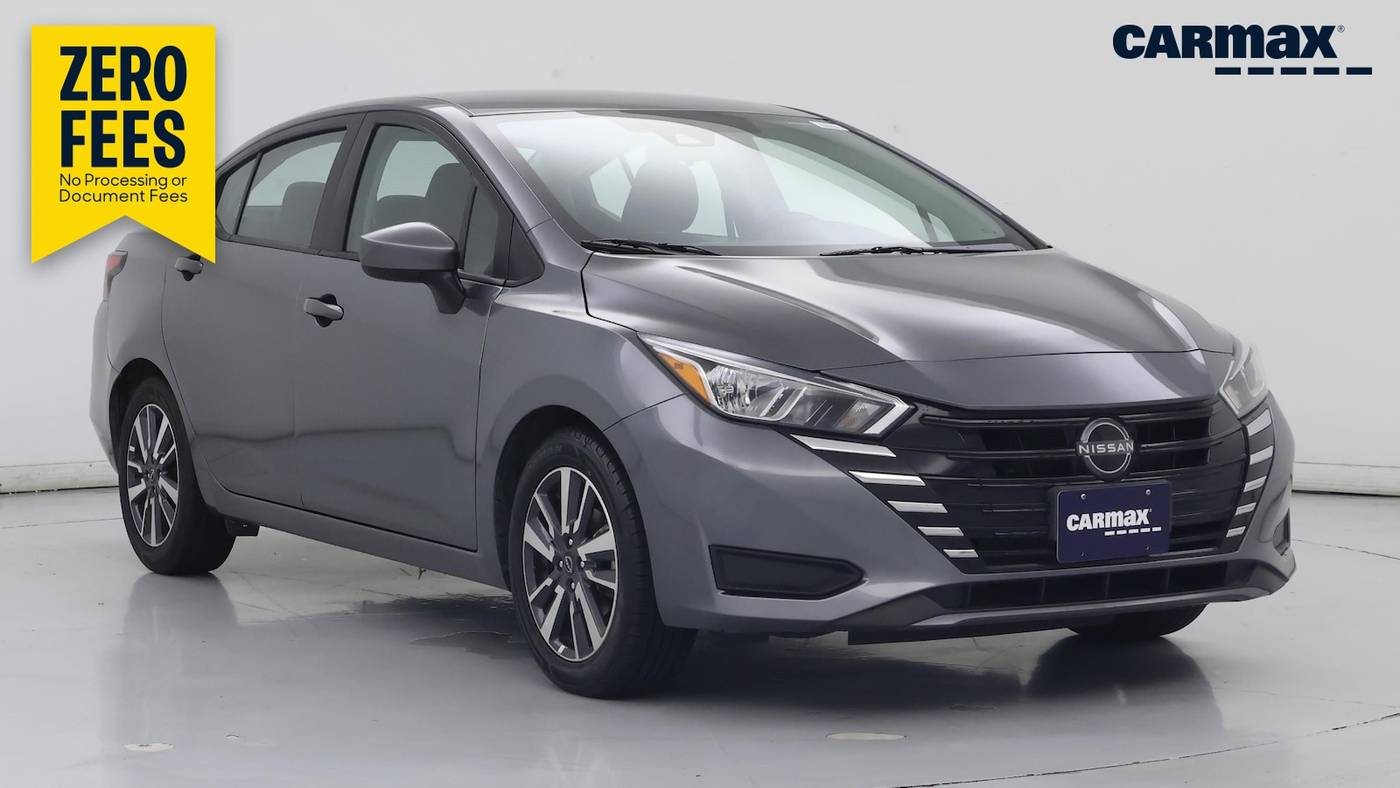 2023 Nissan Versa SV