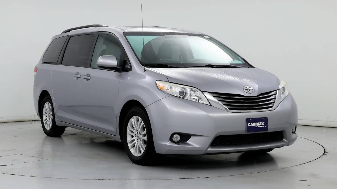 2013 Toyota Sienna XLE — Minivan — 95,085 mi — Plano, TX