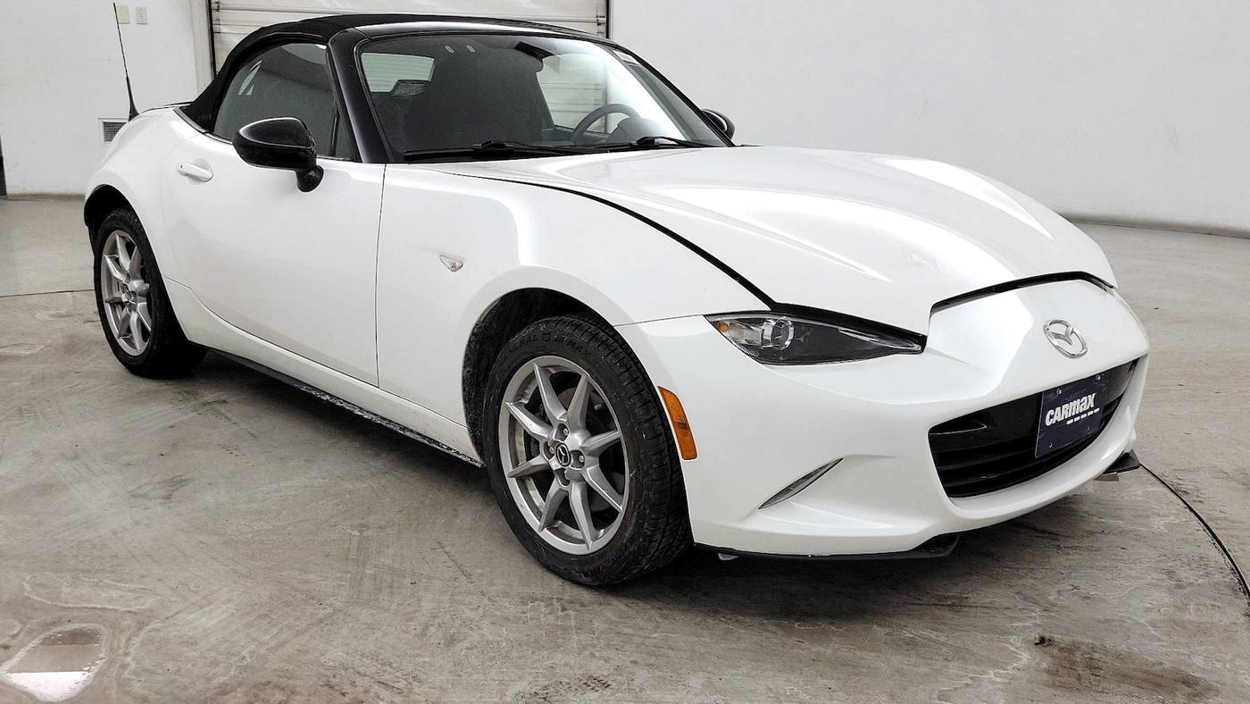 2017 Mazda MX-5 Miata Sport
