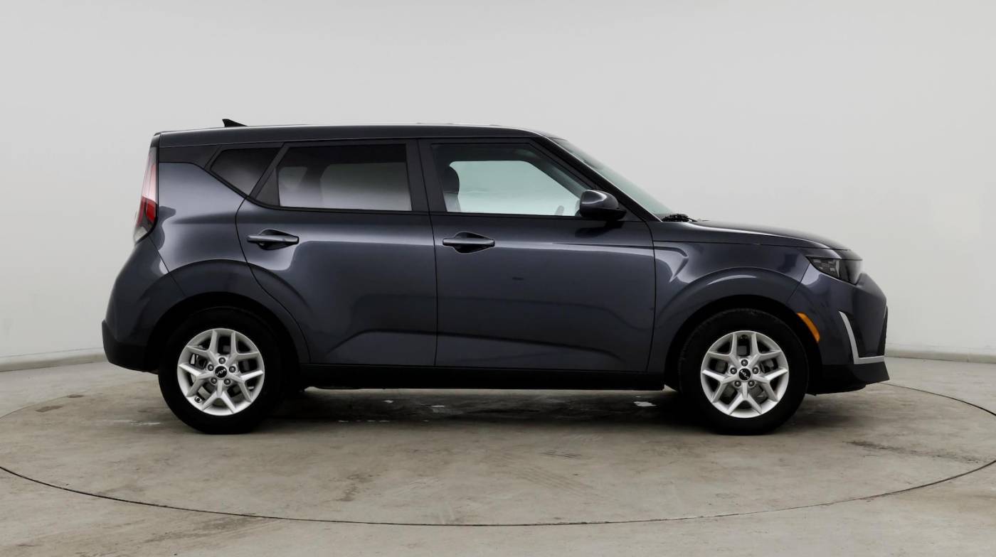 2023 Kia Soul LX — Hatchback — 11,000 mi — Woodbridge, VA
