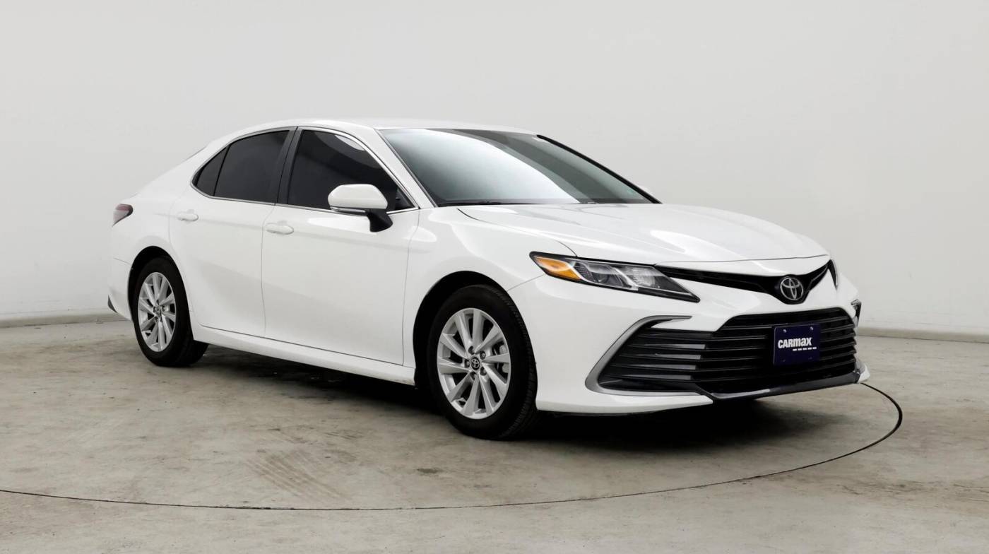 2024 Toyota Camry LE — Sedan — 5,733 mi — Woodbridge, VA