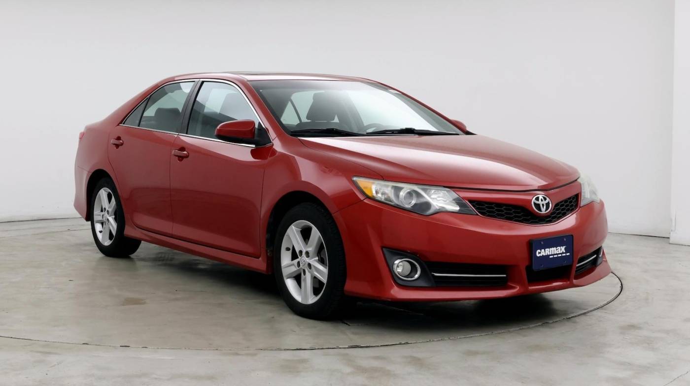 2013 Toyota Camry SE — Sedan — 97,808 mi — Raleigh, NC