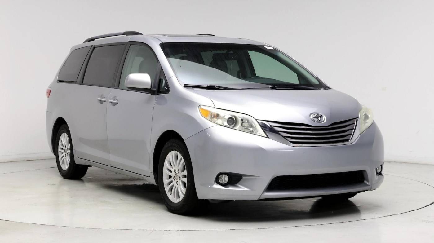 2015 Toyota Sienna XLE — Minivan — 92,144 mi — Madison, TN