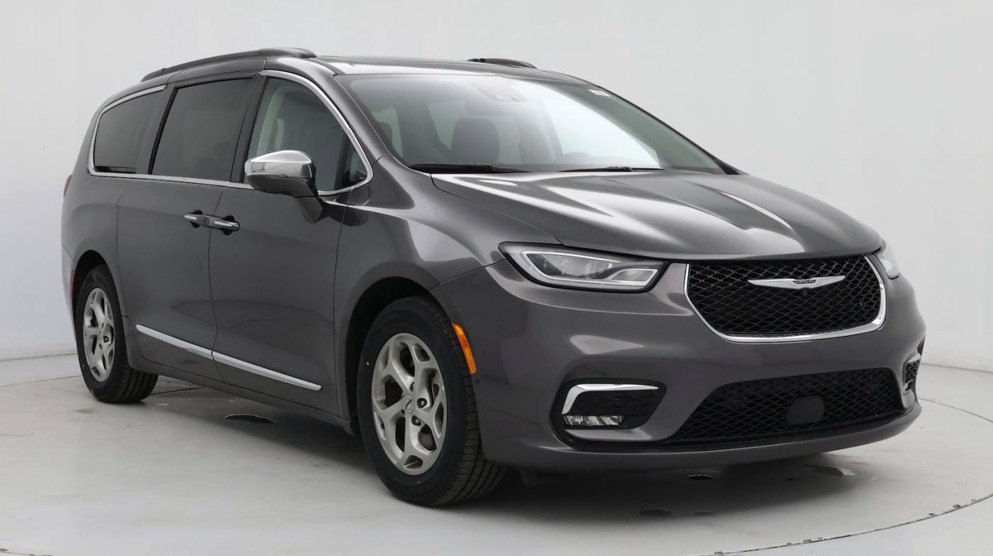 2022 Chrysler Pacifica Limited — Minivan — 41,739 mi — Madison, TN