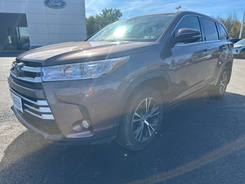 2018 Toyota Highlander LE V6 — SUV — 94,540 mi — Ebensburg, PA