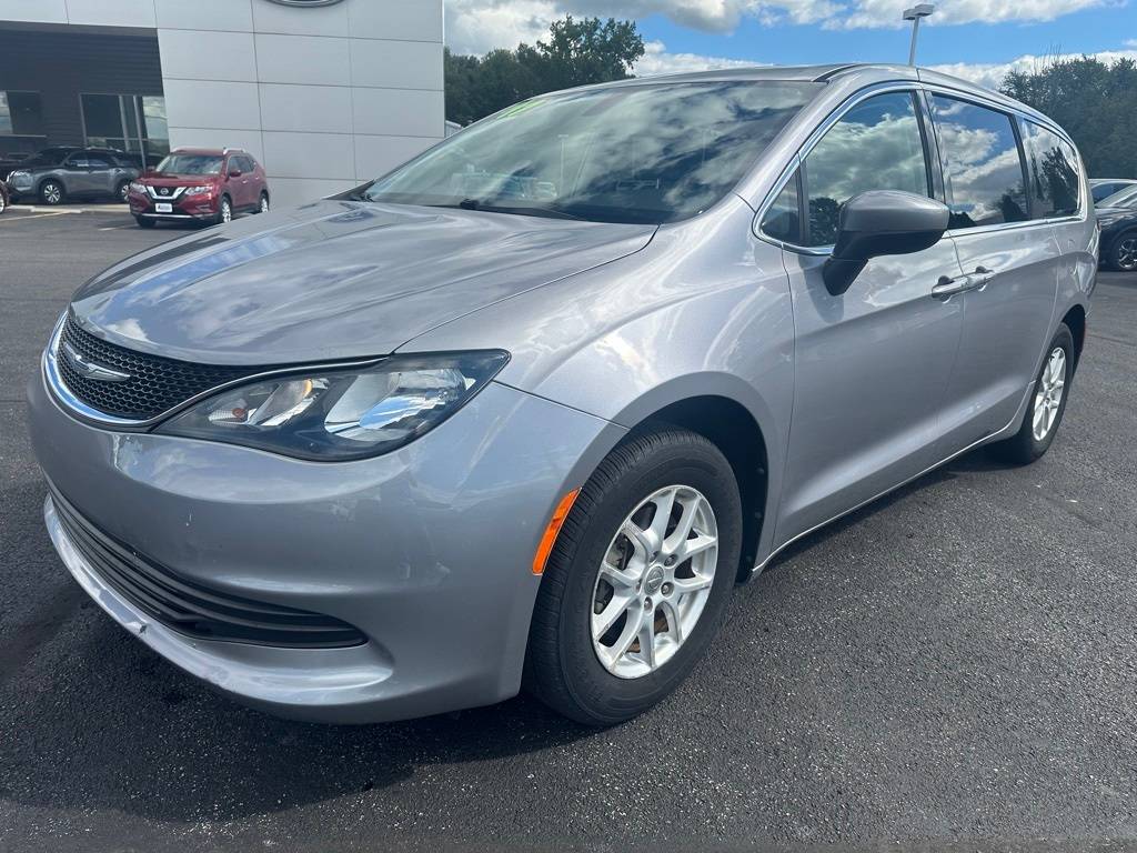 2017 Chrysler Pacifica Touring — Minivan — 111,411 mi — Ebensburg, PA